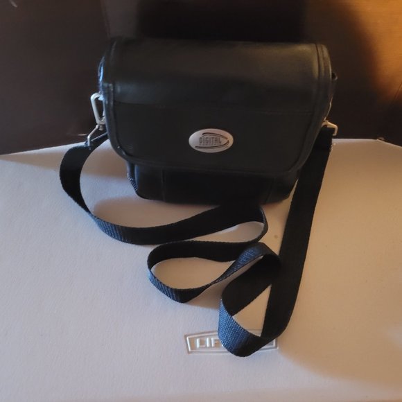 2 Cameras, Sony Cyber-Shot DSC-S75 & G.E.14 MP Ultrazoom Digital Camera-$100 obo - Picture 8 of 16